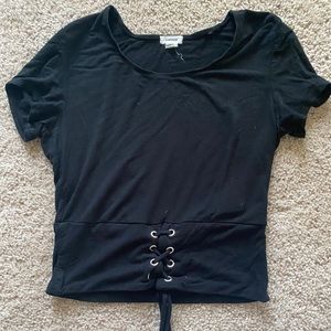 Black shirt sleeve shirt